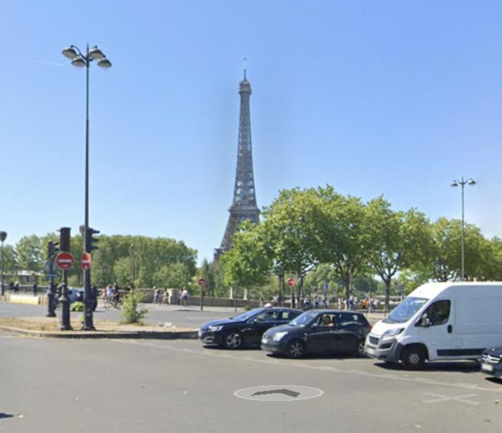 Av Montaigne Champs Elysee Paris Exterior photo